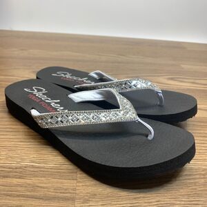 Skechers Yoga Foam Flip Flops Sandals Rhinestone Beaded Thong Womens Size 8